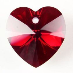 Сваровски висулка сърце сиам 18мм (1бр)
