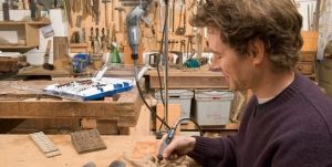Стойка за окачване на Dremel инструмент (2222) (1бр)